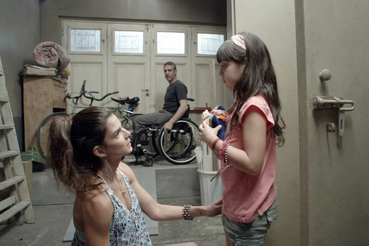 Кадр из фильма В конце туннеля