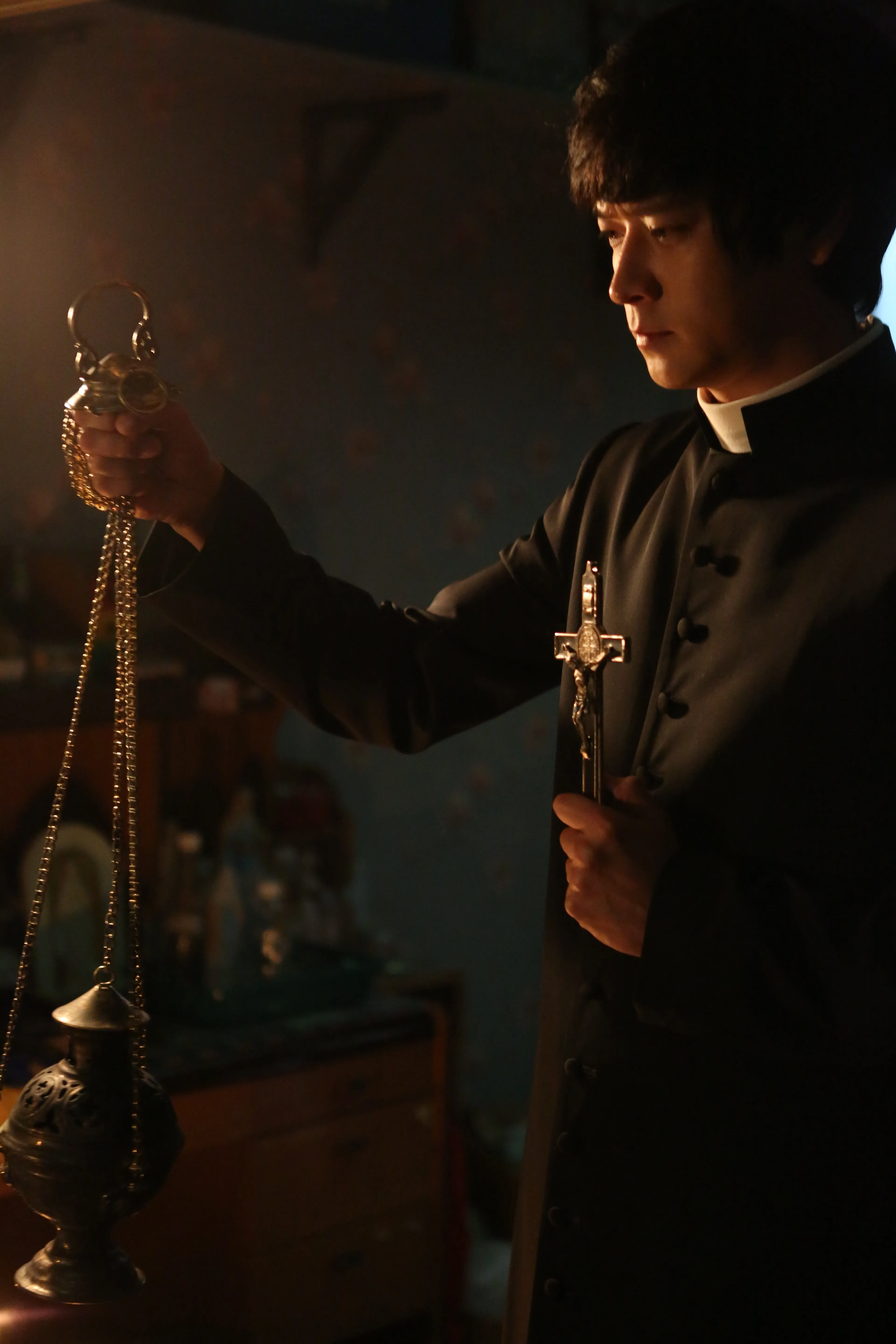 Кадр из фильма Чёрные священники