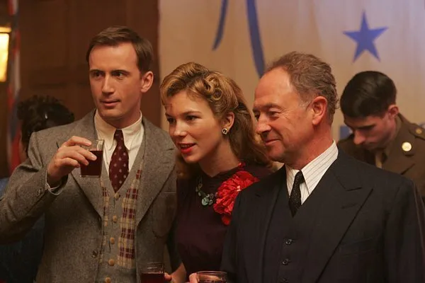 Кадр из фильма Война Фойла