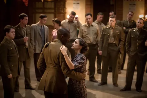 Кадр из фильма Война Фойла