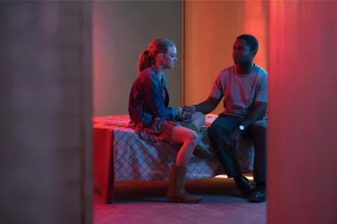 Кадр из фильма Опасный бизнес