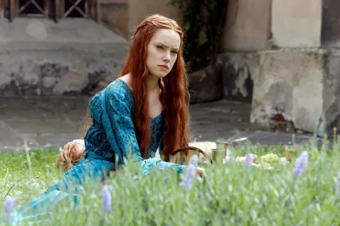 Кадр из фильма Офелия