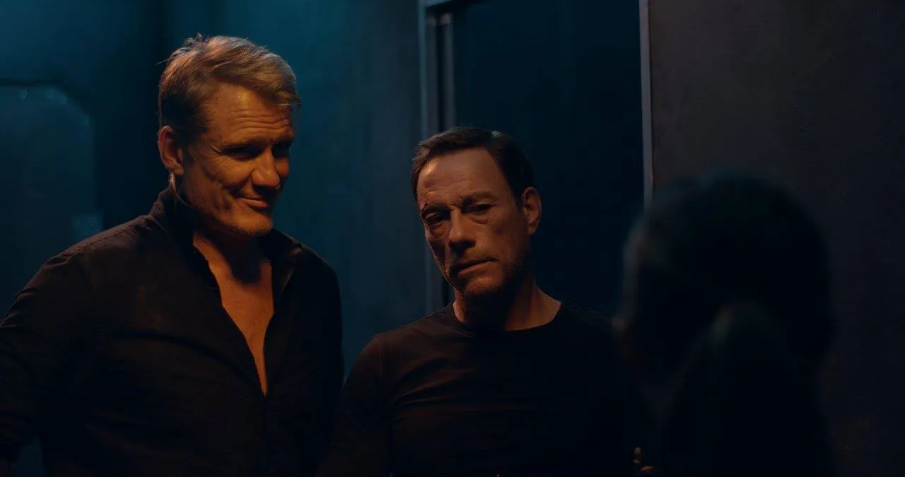 Кадр из фильма Чёрные воды