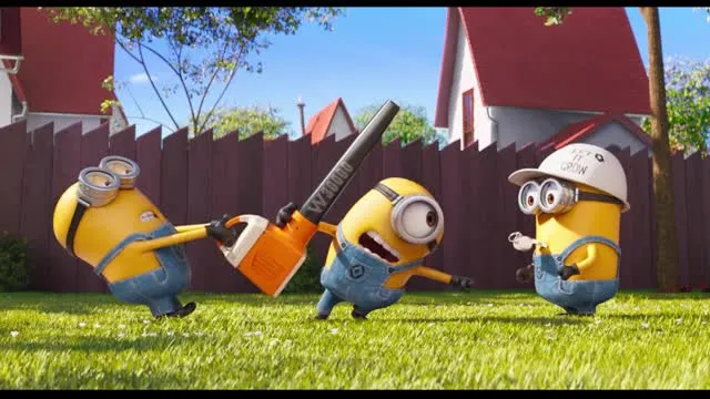 Кадр из фильма Миньоны против газона